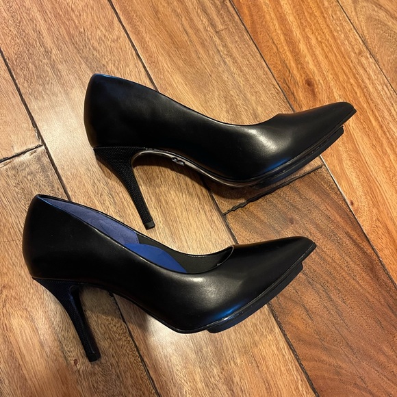 Antonia Saint New York| Victoria High Heel 3.0 Sz 7C (Wide) - Picture 11 of 12